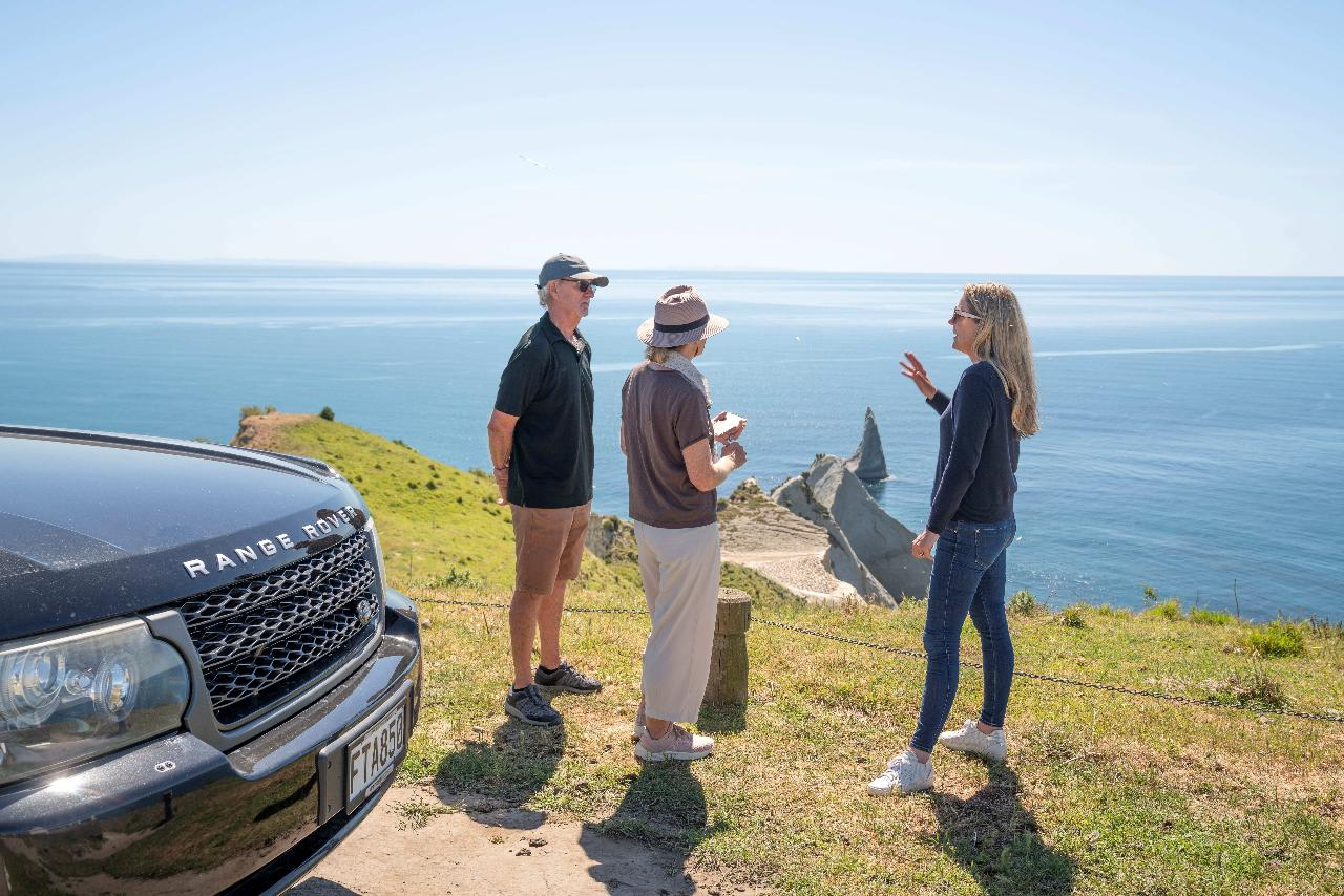 Ultimate Day Out with Cape Kidnappers + Winery & Sightseeing (3 - 4 pax) - Photo 1 of 3
